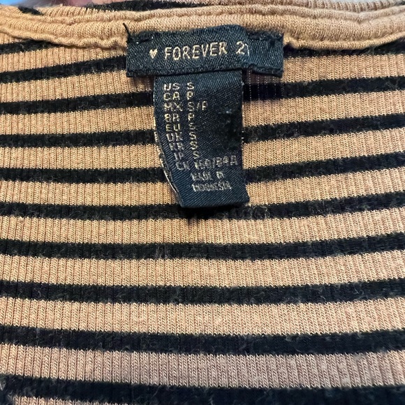 Forever 21 top - Picture 2 of 2